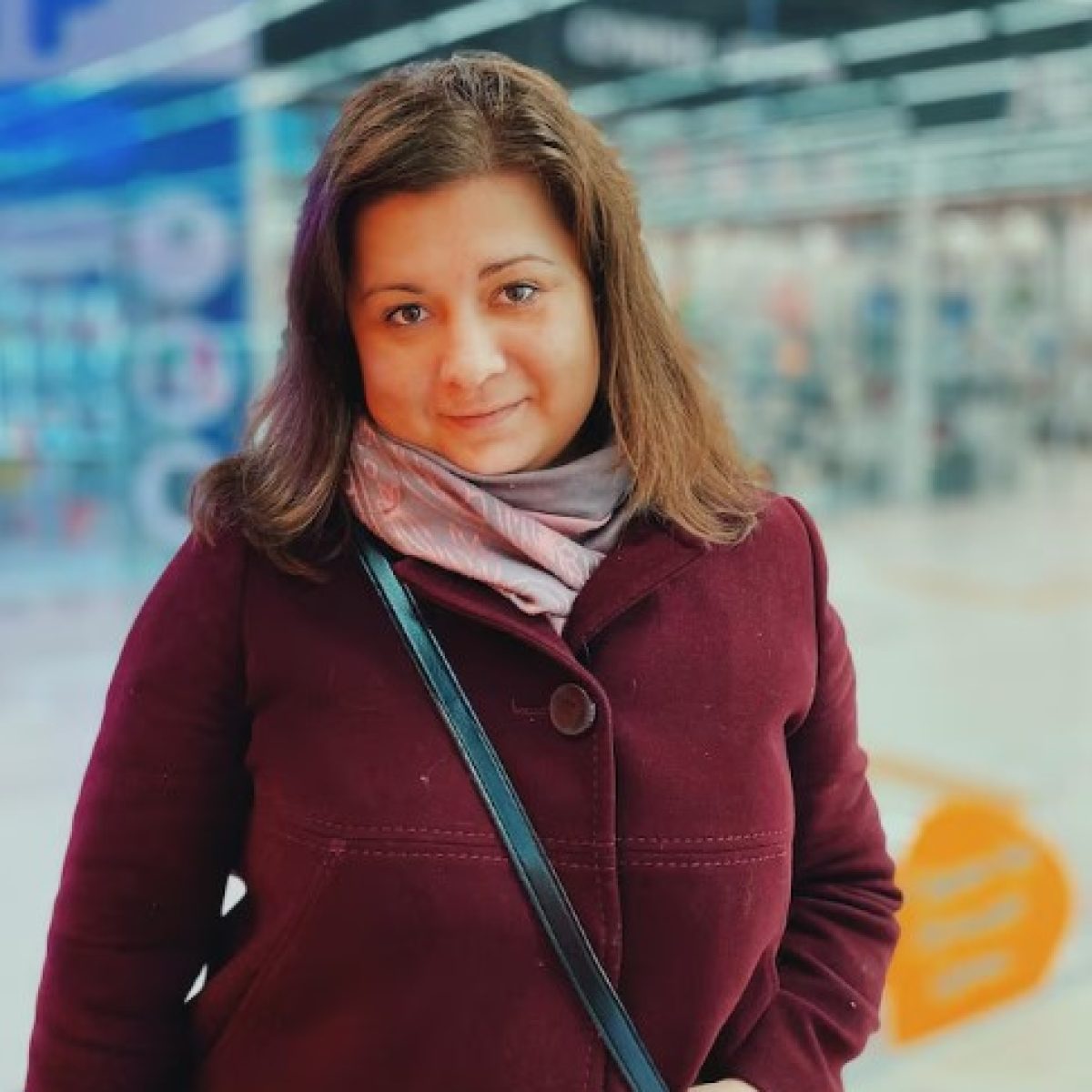 "Depois que comecei a investir em anúncios online, meu alcance triplicou! Estou fechando mais passeios do que nunca, até na baixa temporada." — Joyce Silva, guia turística – Campos do Jordão
