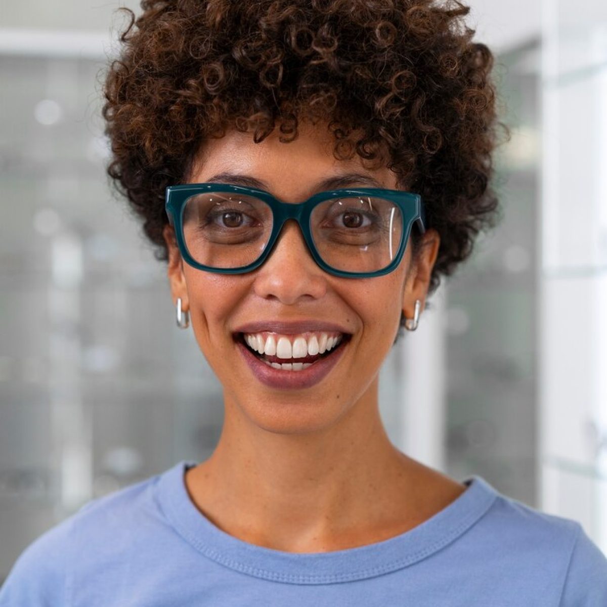 O curso me abriu os olhos! Aprendi a usar os anúncios do jeito certo e hoje minha agência tem muito mais clientes chegando todos os dias." — Simone França — Agência Simone Tour, São Paulo